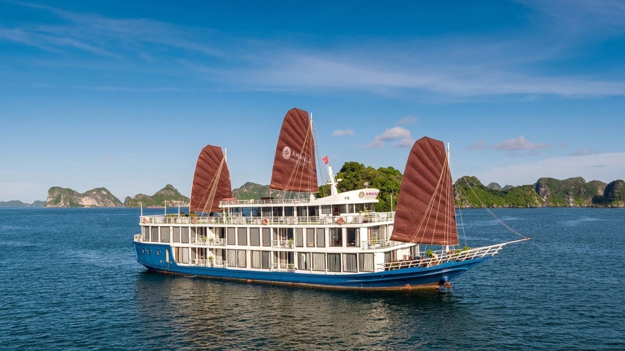 Mohali To Vietnam Package With Flights Book Now,La Pinta Cruise Halong Bay Vietnam Packages