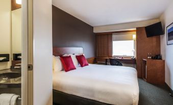 Chandigarh To New Zealand Package With Transfers Book Now 11 ibis Christchurch
107 Hereford Street, Christchurch Central, Christchurch, Canterbury 8041, New Zealand