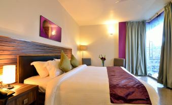 Hotel Poinisuk
Laitumkhrah Main Road, Shillong, Meghalaya, 793003, India