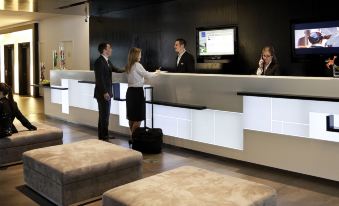Novotel Buenos Aires
Av. Corrientes 1334, San Nicolas, Buenos Aires, 1043, Argentina