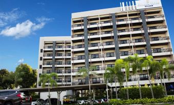 Golden Tulip Essential Pattaya
87/30 Naklua 14/1 Alley, Muang, Na Kluea, 20150 Pattaya, Bang Lamung, Chon Buri Province, Thailand