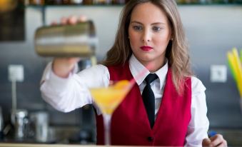 Delphi Art Hotel
Agiou Konstantinou 27, Athina, Athens, Attica, 10437, Greece
