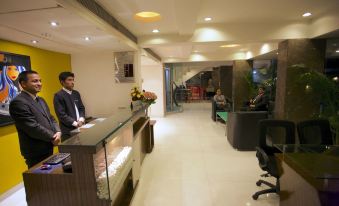 The Wall Street Beacon, Jaipur
C-7, Mirza Ismail Rd, near Panch Batti, Jayanti Market, New Colony, Jaipur, Rajasthan 302001, India