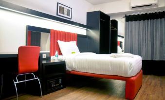 Mango Hotels Tune, Ahmedabad
4-D Square Mall, Visat- Highway, Motera, opposite Gujarat Technological University (GTU, 4D Rd, Ahmedabad, Gujarat, 382424, India