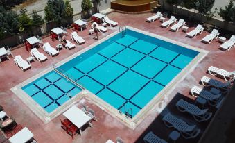 Mucize Termal Spa
142 Sk. No: 4, Karahayit Mahallesi, Denizli Province, 20190, Türkiye