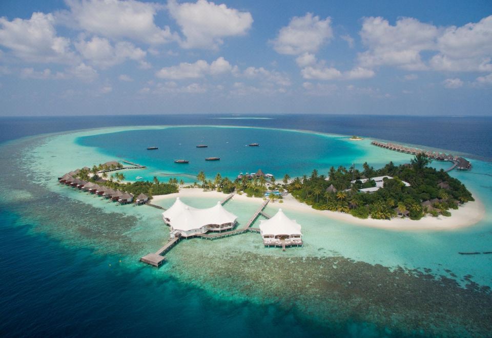 Safari Island Resort & Spa Maldives