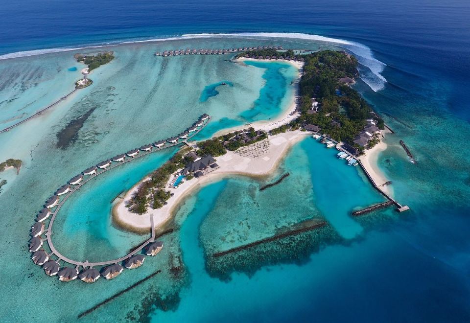 Cinnamon Dhonveli Maldives Resort