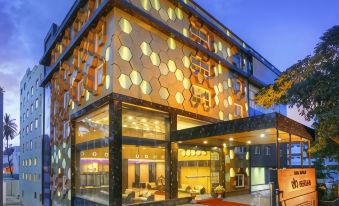 Rio Meridian Hotel
#2203, 54, Sayyaji Rao Rd, Bamboo Bazar, Mysore, Karnataka 570015, India