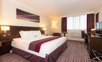 Holiday Inn Slough - Windsor
Church St, Chalvey, Slough, Berkshire SL1 2NH, United Kingdom