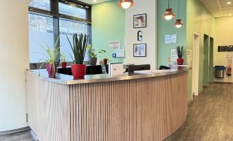 Chandigarh To Germany Package With Transfers Book Now 1 Garner Hotel Berlin - Schöneberg
Renovated in 2024
Potsdamer Str. 129, Tempelhof-Schoneberg, Berlin, 10783, Germany