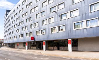 Leonardo Hotel Vienna Schönbrunn
Linke Wienzeile 224, Rudolfsheim-Funfhaus, Vienna, 1150, Austria