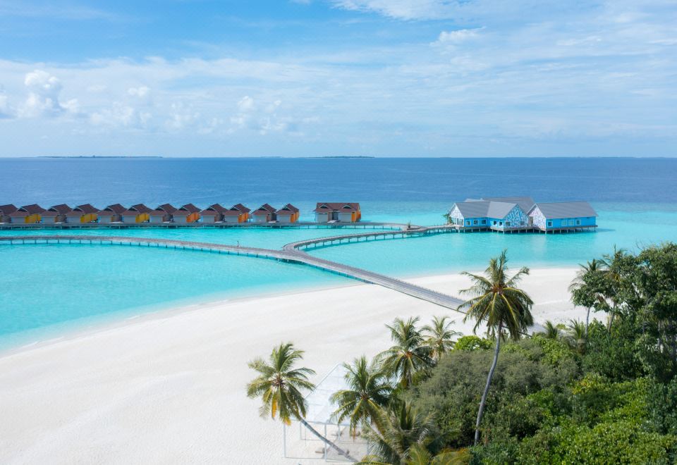 The Standard Huruvalhi Maldives Resor