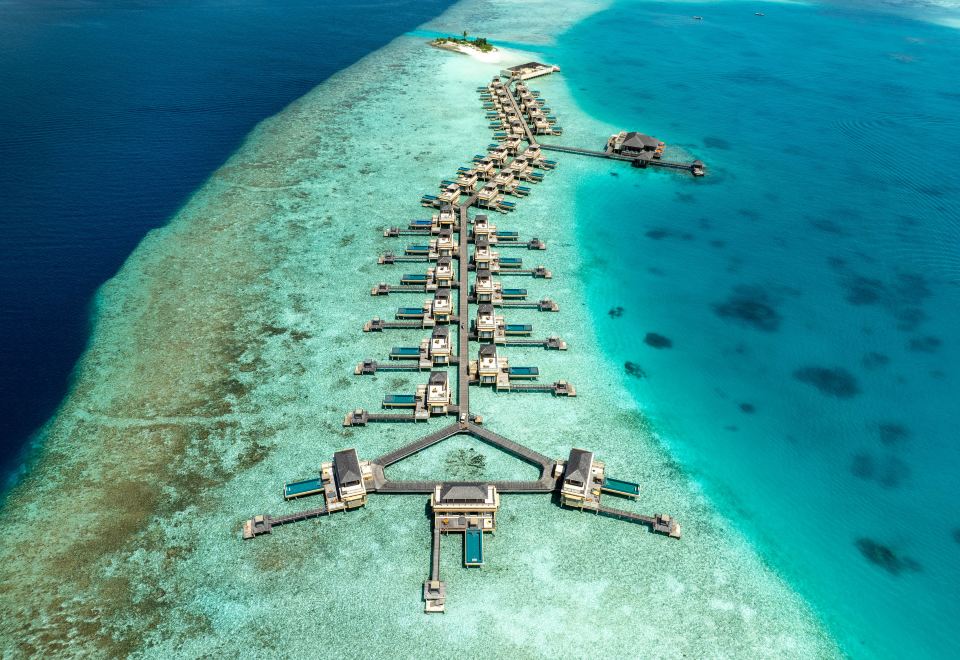 Cinnamon Hakura Huraa Maldives Resort