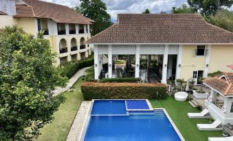 Khamthana the Colonial Hotel Chiangrai
651/8 Tumbol Robviang, Amphur Maung, Rop Wiang, Chiang Rai, Chiang Rai Province, 57000, Thailand