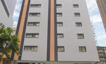 Coro Hotel
8436 Kalayaan Ave, Poblacion, Makati, Metro Manila, 1210, Philippines
