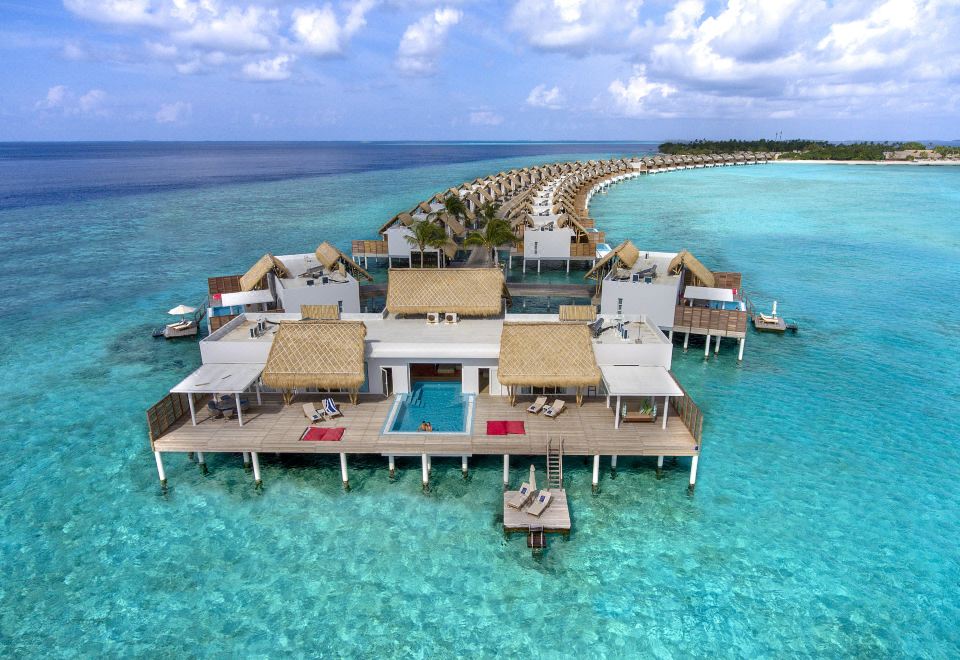 Emerald Resort & Spa Maldives 