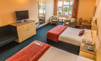 Chandigarh To New Zealand Package With Transfers Book Now 8 Distinction Luxmore Hotel
No. 1 of 4-Star Select Hotels in Southland
The Distinction Luxmore Hotel 41 Town Centre, Te Anau, Southland 9640, New Zealand