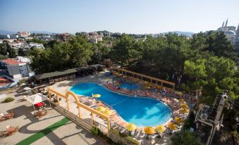 Chandigarh To Turkiye Package With Transfers Book Now 2 Tuntas Family Suites Kusadasi
Yüksel Yalova Cd. No: 36, Kadinlar Denizi Mahallesi, Aydin Province 09400, Türkiye