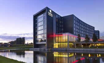 Park Plaza Amsterdam Airport
Melbournestraat 1, Lijnden, Noord-Holland, 1175 RM, Netherlands