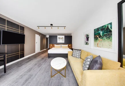 Unveiling Australia: A Luxurious Tour Package 2 Vibe Hotel Sydney